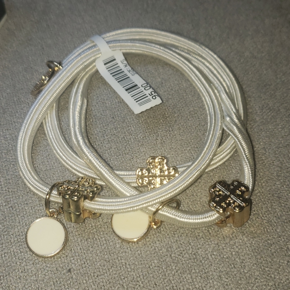 Designer white and gold stretch bracelet